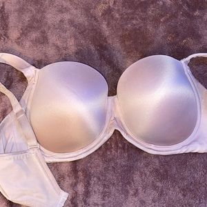 Shiny nude underwire SOMA t-shirt bra